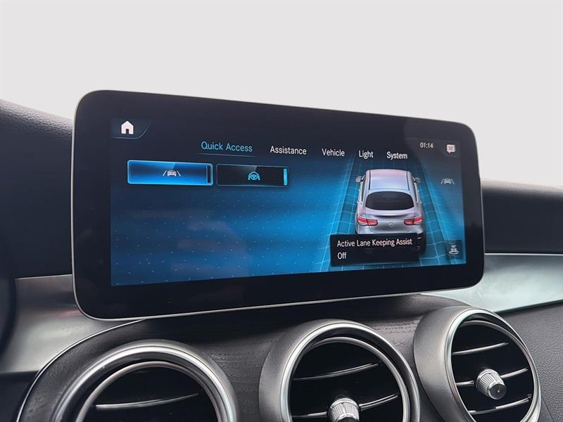 mercedes-benz GLC 300 2023 - 35