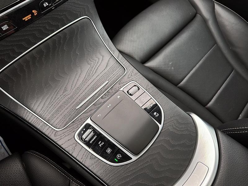 mercedes-benz GLC 300 2023 - 39
