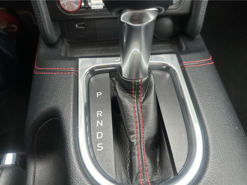 ford Mustang 2022 - 12