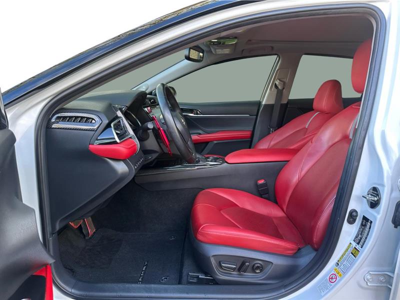 toyota Camry 2018 - 12
