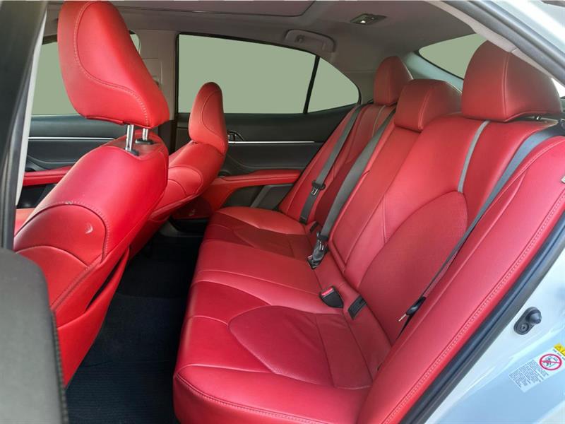 toyota Camry 2018 - 13