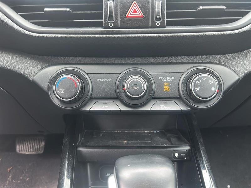 kia Forte 2022 - 14
