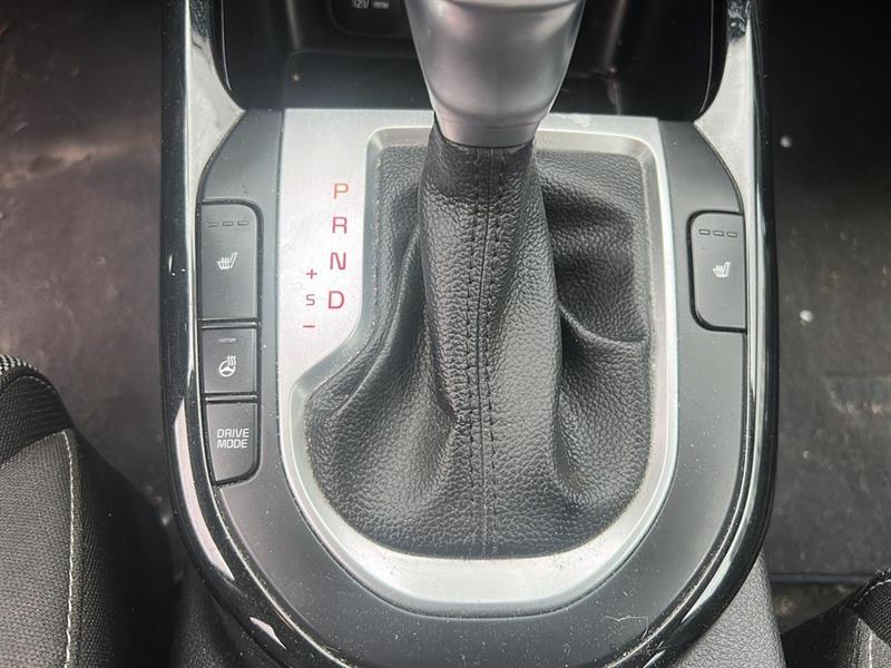 kia Forte 2022 - 17