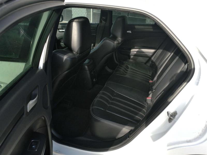 chrysler 300 2014 - 10