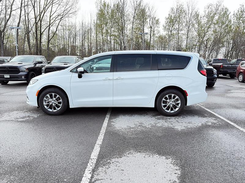 chrysler Pacifica 2023 - 3