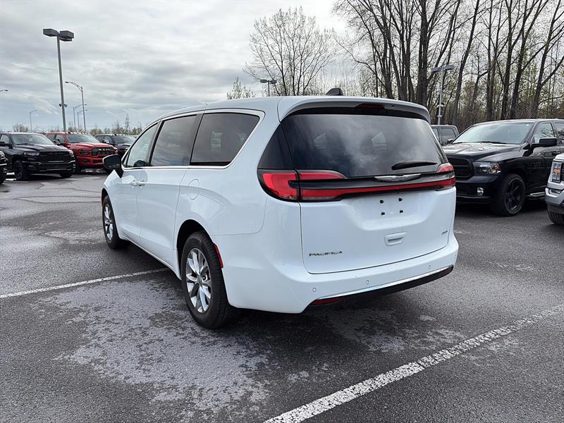 chrysler Pacifica 2023 - 4