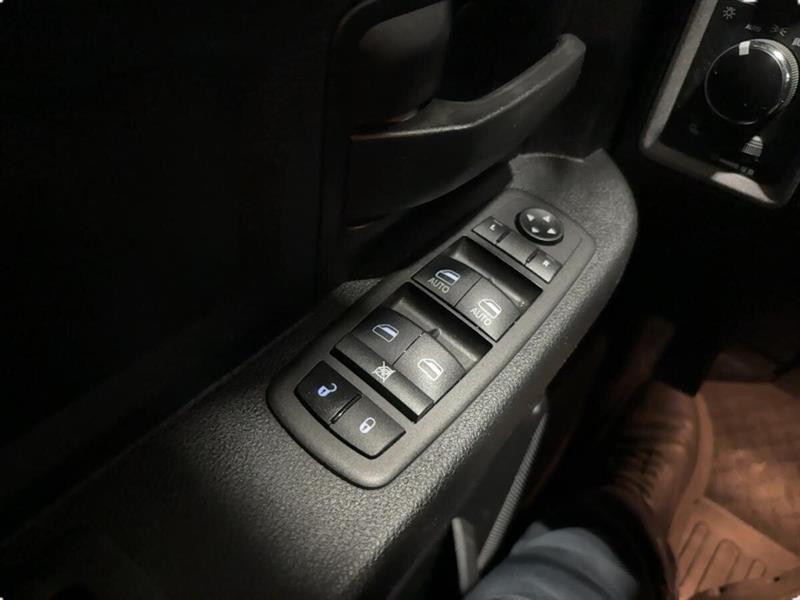ram 1500 Classic 2023 - 9