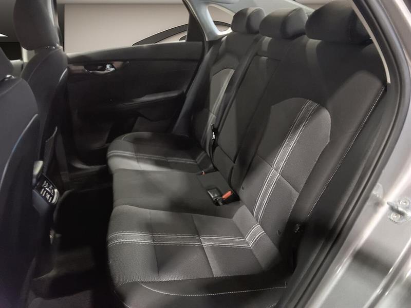 kia Forte 2022 - 14