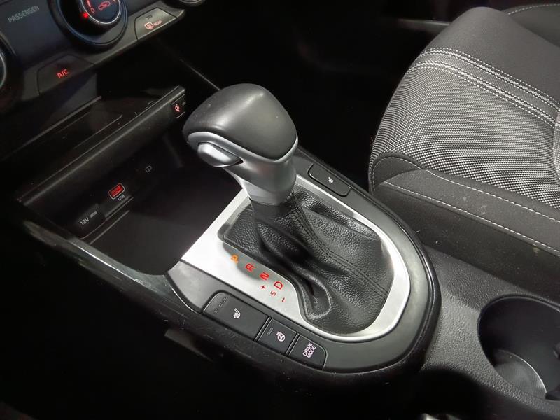 kia Forte 2022 - 29