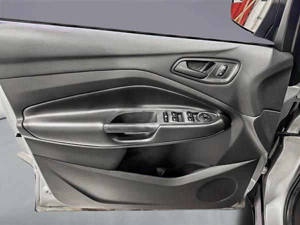 ford Escape 2017 - 11