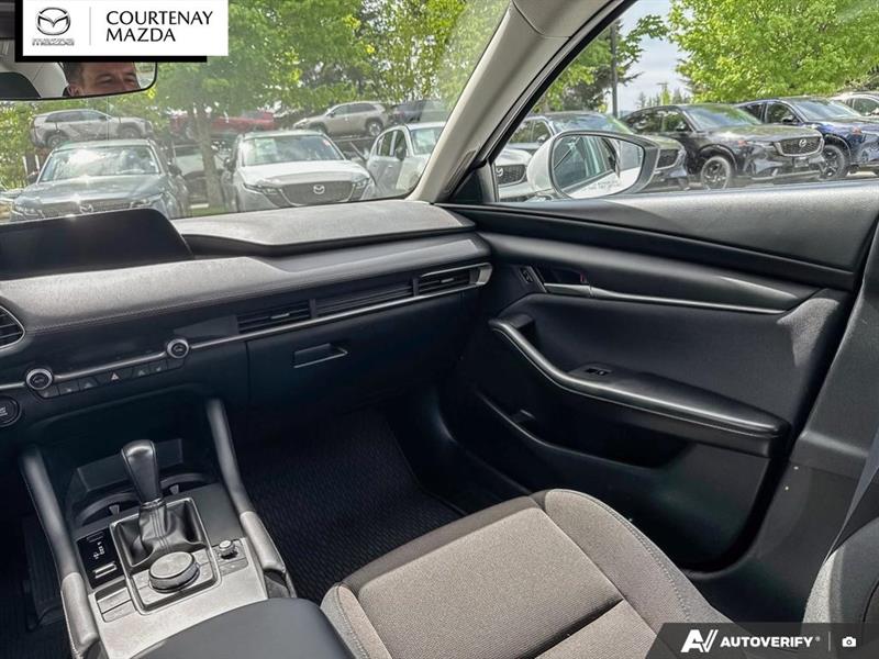 mazda Mazda3 2022 - 13