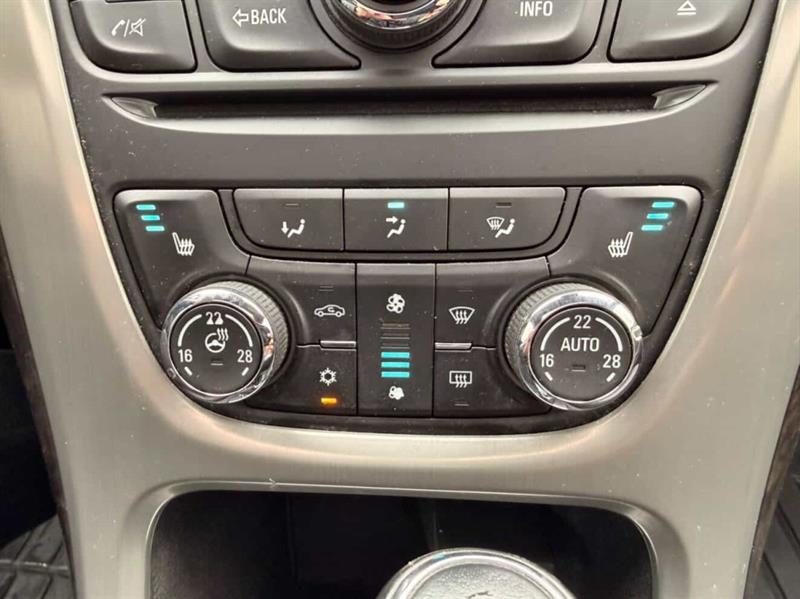 buick Verano 2015 - 21