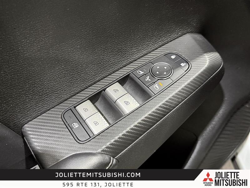 mitsubishi Outlander 2023 - 27