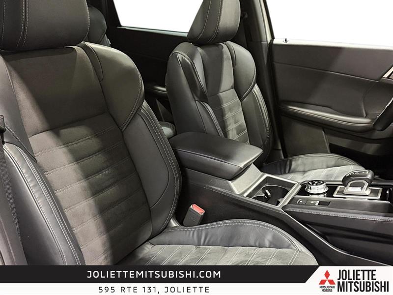 mitsubishi Outlander 2023 - 30