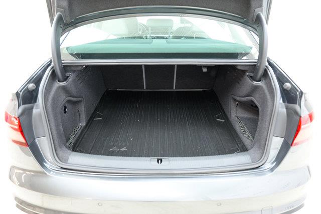 audi berline A4 2024 - 10