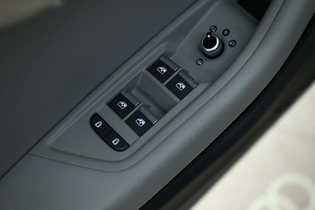 audi berline A4 2024 - 11