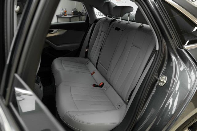 audi berline A4 2024 - 23