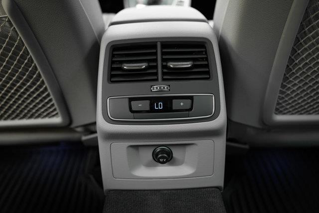 audi berline A4 2024 - 24