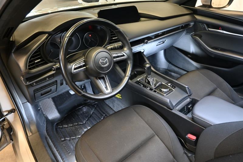 mazda Mazda3 Sport 2022 - 15