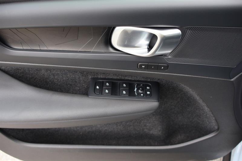 volvo C40 Recharge Pure Electric 2024 - 19
