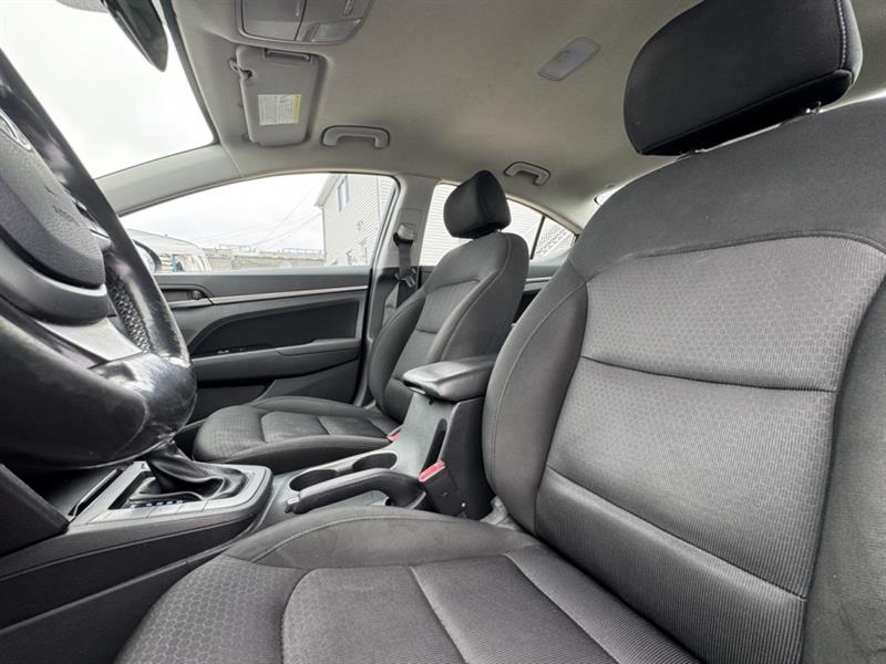 hyundai Elantra 2017 - 21