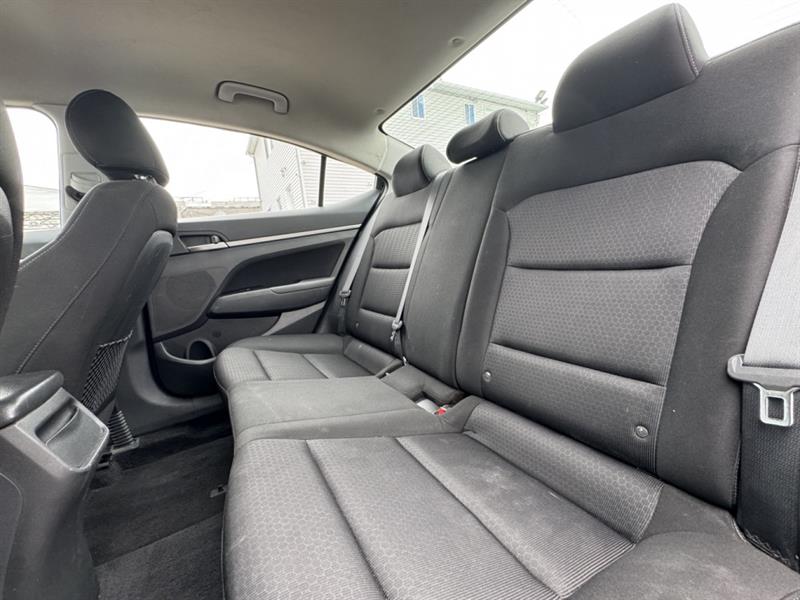 hyundai Elantra 2017 - 23