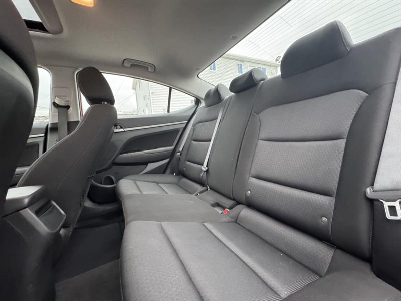 hyundai Elantra 2018 - 23