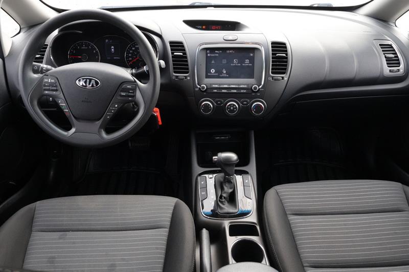 kia Forte 2018 - 13