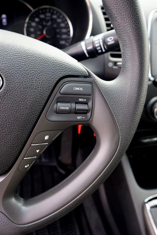kia Forte 2018 - 16