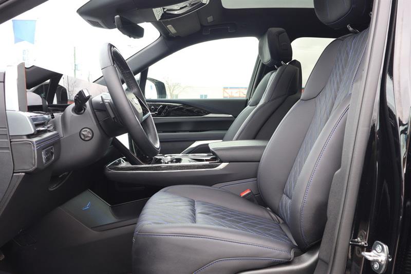 cadillac Escalade IQ 2026 - 9