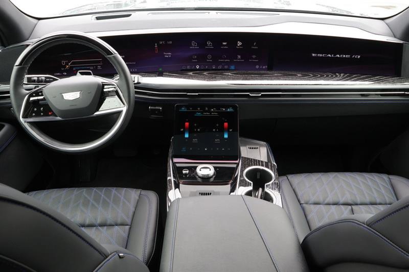 cadillac Escalade IQ 2026 - 12