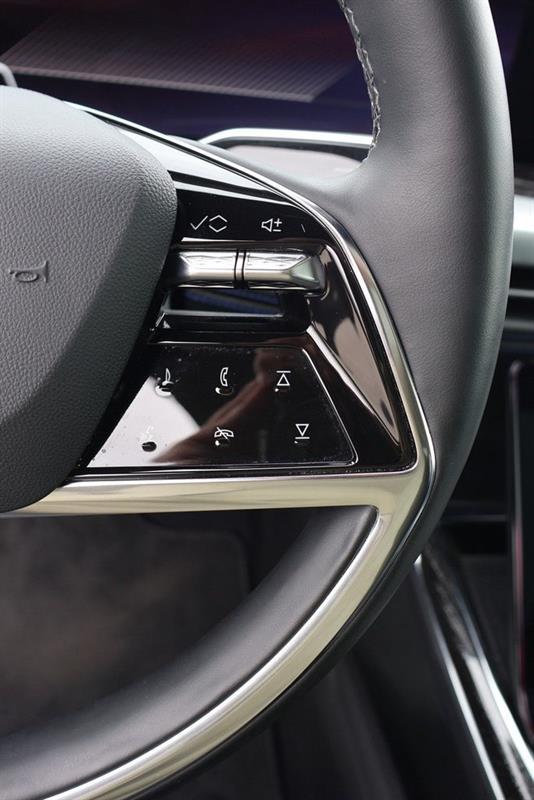 cadillac Escalade IQ 2026 - 15