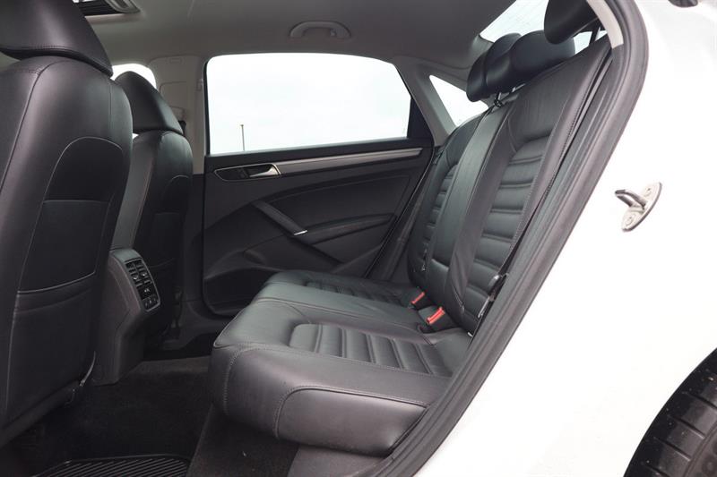 volkswagen Passat 2017 - 23