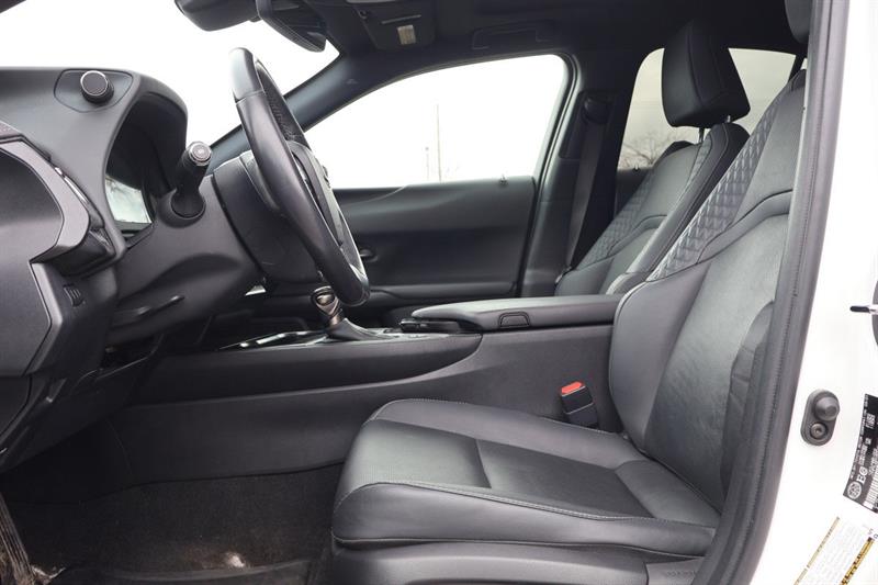 lexus UX 2021 - 7