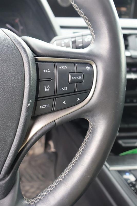 lexus UX 2021 - 13