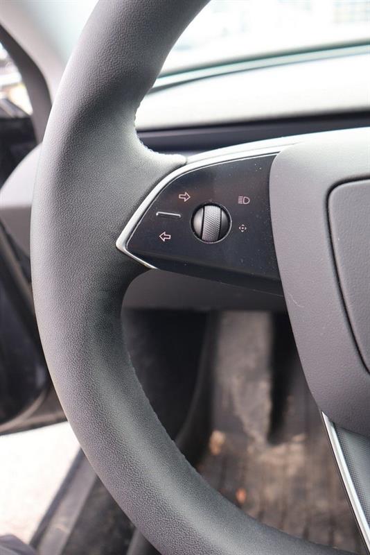 tesla Model 3 2025 - 12