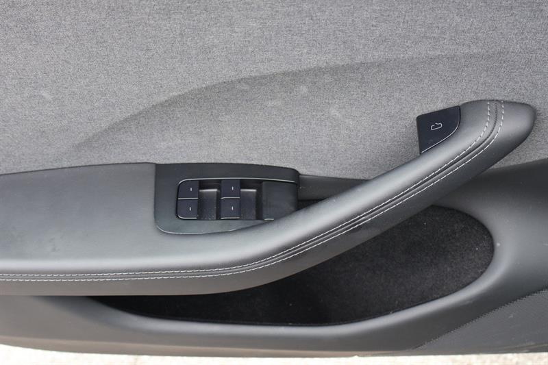 tesla Model 3 2025 - 17