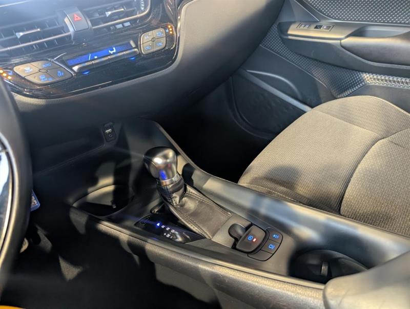toyota C-HR 2018 - 24