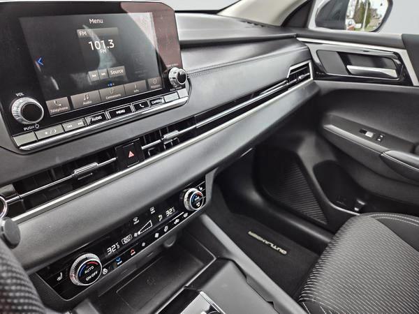 mitsubishi Outlander 2022 - 16