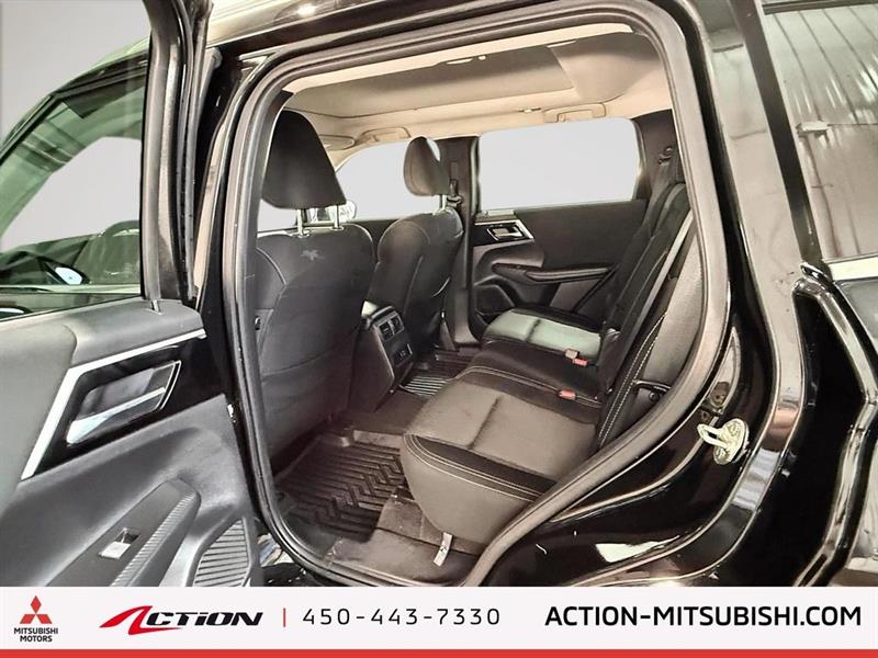 mitsubishi Outlander 2022 - 12