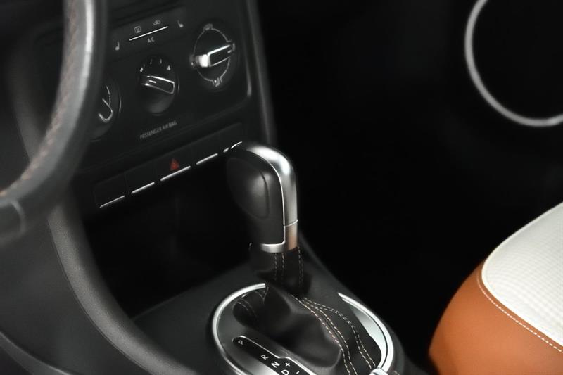 volkswagen Beetle Coupe 2015 - 12