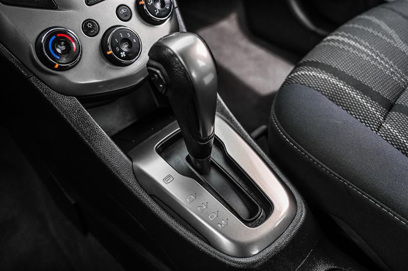 chevrolet Sonic 2015 - 12