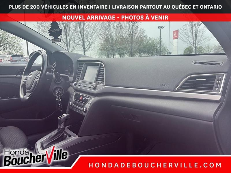 hyundai Elantra 2018 - 17