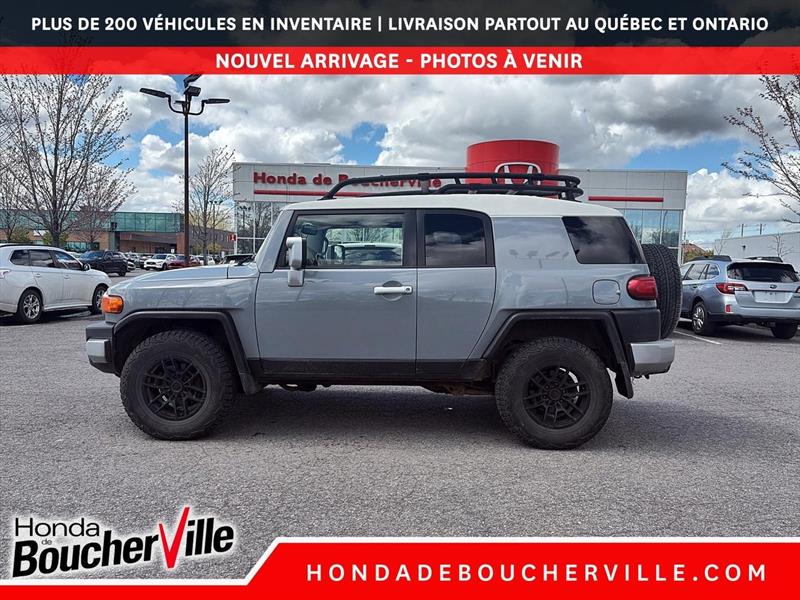 toyota FJ Cruiser 2013 - 3