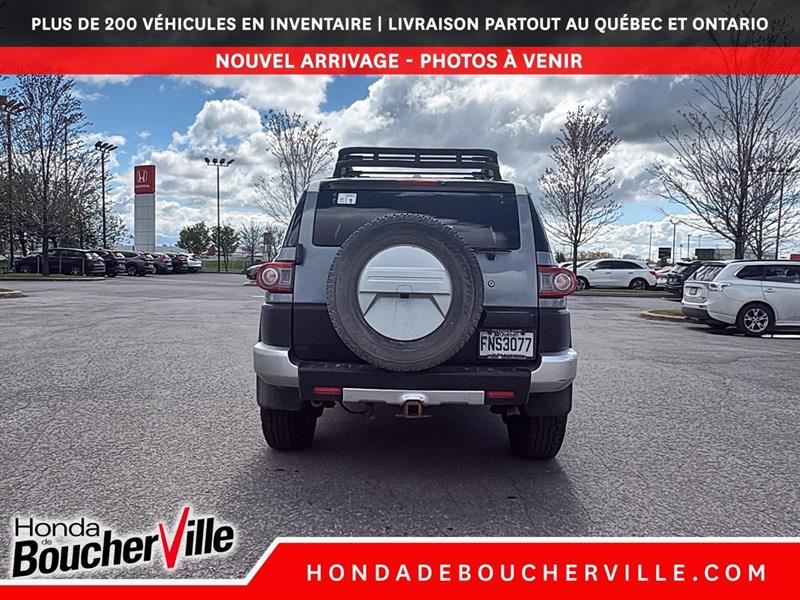 toyota FJ Cruiser 2013 - 7