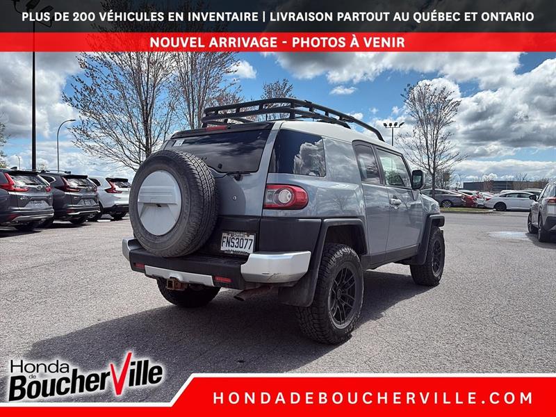 toyota FJ Cruiser 2013 - 9