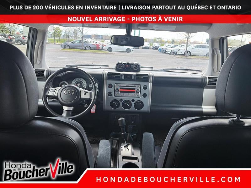 toyota FJ Cruiser 2013 - 21
