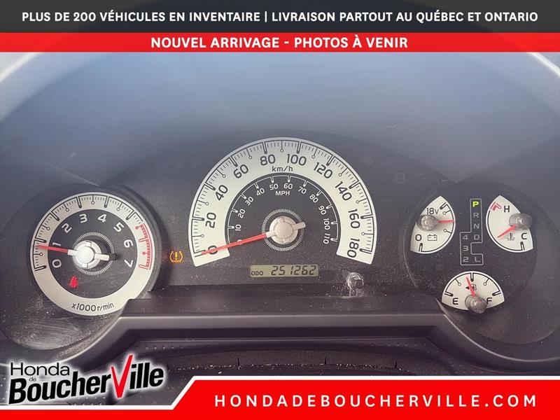 toyota FJ Cruiser 2013 - 29