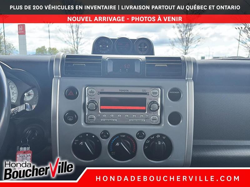 toyota FJ Cruiser 2013 - 30