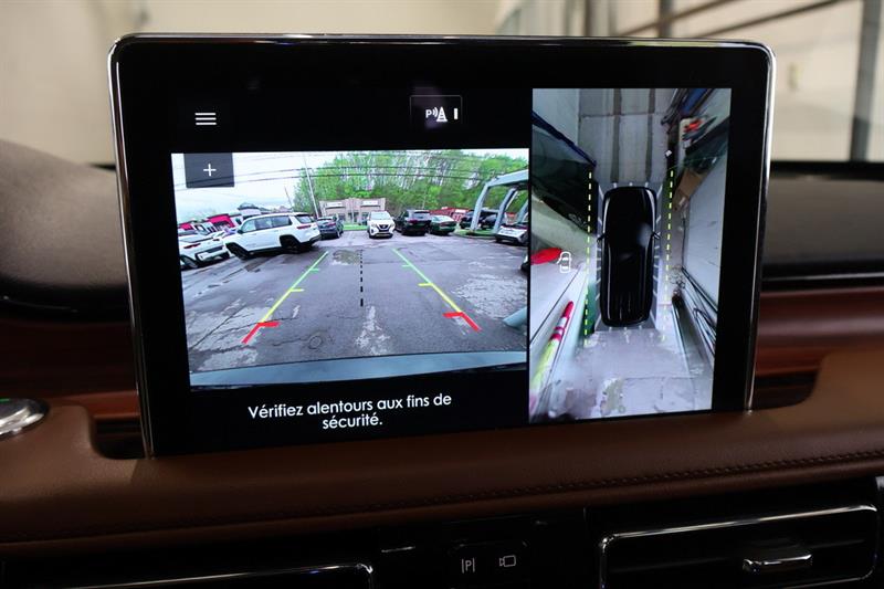 lincoln Aviator 2023 - 26